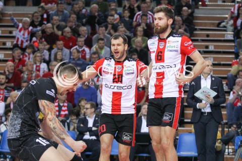  16.01.2016 RZESZOW<br />SIATKOWKA PLUSLIGA 2015/2016 MEN VOLLEYBALL POLAND POLISH PLUS LIGA LEAGUE SEASON 2015/2016<br />MECZ ASSECO RESOVIA RZESZOW - LOTOS TREFL GDANSK <br />N/Z DAWID DRYJA DOMINIK WITCZAK KRZYSZTOF IGNACZAK RADOSC EMOCJE CIESZYNKA<br /> 