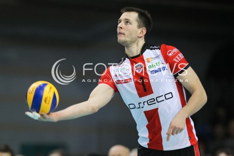 23.01.2016 RZESZOW<br />SIATKOWKA PLUSLIGA 2015/2016 MEN VOLLEYBALL POLAND POLISH PLUS LIGA LEAGUE SEASON 2015/2016<br />MECZ ASSECO RESOVIA RZESZOW - AZS CZESTOCHOWA <br />N/Z BARTOSZ KUREK SYLWETKA <br /> 