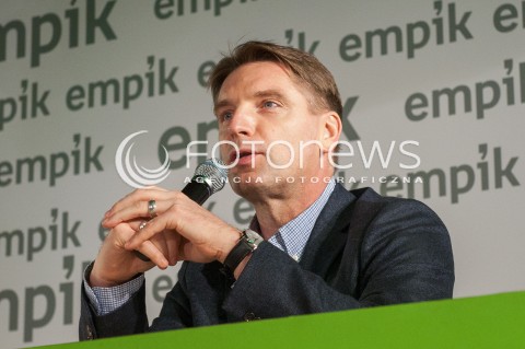  26.01.2016 WARSZAWA<br />TOMASZ LIS W EMPIKU<br />N/Z TOMASZ LIS<br /> 