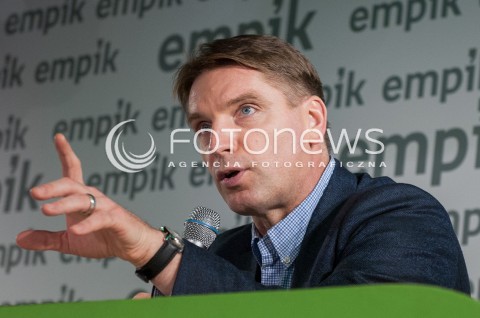 26.01.2016 WARSZAWA<br />TOMASZ LIS W EMPIKU<br />N/Z TOMASZ LIS<br /> 