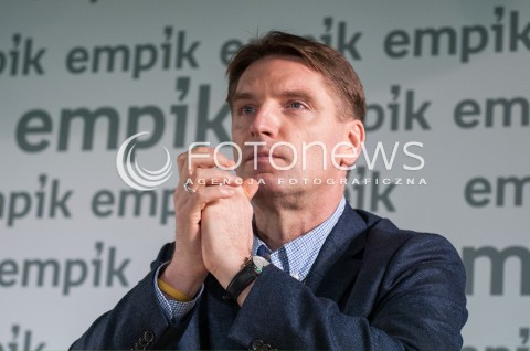  26.01.2016 WARSZAWA<br />TOMASZ LIS W EMPIKU<br />N/Z TOMASZ LIS<br /> 
