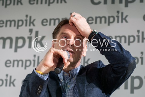  26.01.2016 WARSZAWA<br />TOMASZ LIS W EMPIKU<br />N/Z TOMASZ LIS<br /> 