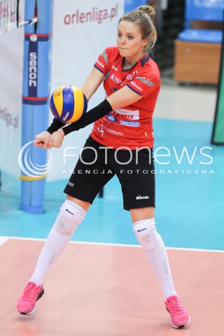  30.01.2016 RZESZOW<br />SIATKOWKA ORLEN LIGA 2015/2016 WOMEN VOLLEYBALL POLAND POLISH ORLENLIGA LEAGUE SEASON 2015/2016 <br />MECZ DEVELOPRES SKYRES RZESZOW - LEGIONOVIA LEGIONOWO <br />N/Z NATALIA GAJEWSKA SYLWETKA <br /> 