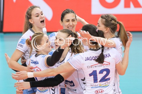  30.01.2016 RZESZOW<br />SIATKOWKA ORLEN LIGA 2015/2016 WOMEN VOLLEYBALL POLAND POLISH ORLENLIGA LEAGUE SEASON 2015/2016 <br />MECZ DEVELOPRES SKYRES RZESZOW - LEGIONOVIA LEGIONOWO <br />N/Z EWA SLIWINSKA ANA OTASEVIC AGATA SKIBA EWA CABAJEWSKA MAGDALENA HAWRYLA MAGDA JAGODZINSKA RADOSC EMOCJE <br /> 