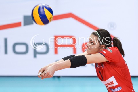  30.01.2016 RZESZOW<br />SIATKOWKA ORLEN LIGA 2015/2016 WOMEN VOLLEYBALL POLAND POLISH ORLENLIGA LEAGUE SEASON 2015/2016 <br />MECZ DEVELOPRES SKYRES RZESZOW - LEGIONOVIA LEGIONOWO <br />N/Z MALWINA SMARZEK SYLWETKA <br /> 