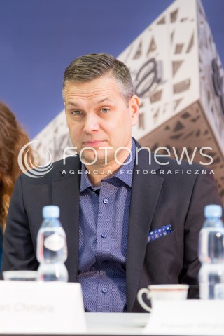  04.02.2016 LODZ <br />MITING LEKKOATLETYCZNY PEDROS CUP 2016 W ATLAS ARENIE<br />KONFERENCJA PRASOWA<br />N/Z SEBASTIAN CHMARA SYLWETKA<br /> 