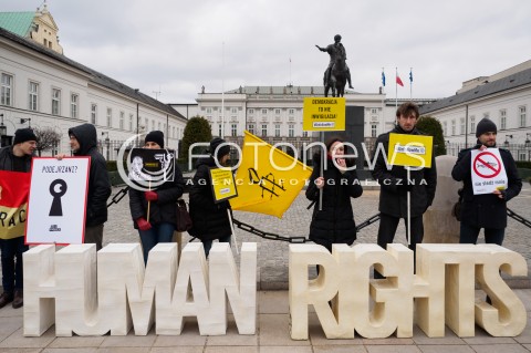 Protest przeciwko inwigilacji w Warszawie