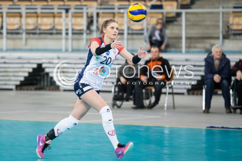  08.02.2016 LODZ SIATKOWKA ORLEN LIGA SEZON 2015/2016 WOMEN VOLLEYBALL POLISH SEASON BEEF MASTER BUDOWLANI LODZ - DEVELOPRES SKYRES RZESZOW<br />
N/Z MARTYNA GRAJBER SYLWETKA<br />
 