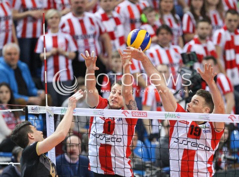  10.02.2016 RZESZOW<br />SIATKOWKA PLUSLIGA 2015/2016 MEN VOLLEYBALL POLAND POLISH PLUS LIGA LEAGUE SEASON 2015/2016<br />MECZ ASSECO RESOVIA RZESZOW - PGE SKRA BELCHATOW <br />N/Z BARTOSZ KUREK RUSSELL HOLMES BLOK<br /> 