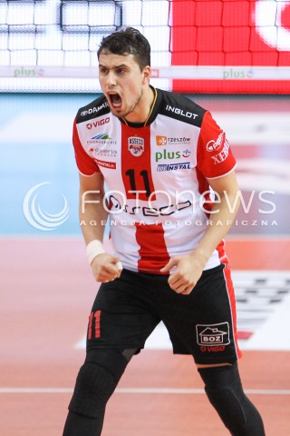  10.02.2016 RZESZOW<br />SIATKOWKA PLUSLIGA 2015/2016 MEN VOLLEYBALL POLAND POLISH PLUS LIGA LEAGUE SEASON 2015/2016<br />MECZ ASSECO RESOVIA RZESZOW - PGE SKRA BELCHATOW <br />N/Z FABIAN DRZYZGA RADOSC EMOCJE SYLWETKA <br /> 