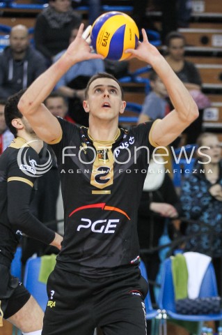  10.02.2016 RZESZOW<br />SIATKOWKA PLUSLIGA 2015/2016 MEN VOLLEYBALL POLAND POLISH PLUS LIGA LEAGUE SEASON 2015/2016<br />MECZ ASSECO RESOVIA RZESZOW - PGE SKRA BELCHATOW <br />N/Z MARIUSZ WLAZLY SYLWETKA <br /> 