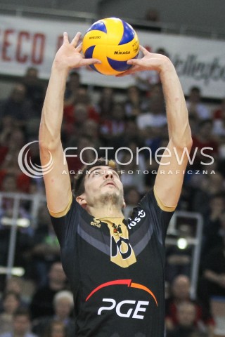  10.02.2016 RZESZOW<br />SIATKOWKA PLUSLIGA 2015/2016 MEN VOLLEYBALL POLAND POLISH PLUS LIGA LEAGUE SEASON 2015/2016<br />MECZ ASSECO RESOVIA RZESZOW - PGE SKRA BELCHATOW <br />N/Z NICOLAS URIARTE SYLWETKA <br /> 