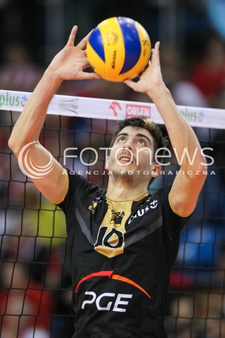  10.02.2016 RZESZOW<br />SIATKOWKA PLUSLIGA 2015/2016 MEN VOLLEYBALL POLAND POLISH PLUS LIGA LEAGUE SEASON 2015/2016<br />MECZ ASSECO RESOVIA RZESZOW - PGE SKRA BELCHATOW <br />N/Z NICOLAS URIARTE SYLWETKA <br /> 