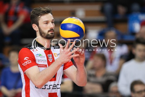  10.02.2016 RZESZOW<br />SIATKOWKA PLUSLIGA 2015/2016 MEN VOLLEYBALL POLAND POLISH PLUS LIGA LEAGUE SEASON 2015/2016<br />MECZ ASSECO RESOVIA RZESZOW - PGE SKRA BELCHATOW <br />N/Z JULIEN LYNEEL SYLWETKA <br /> 