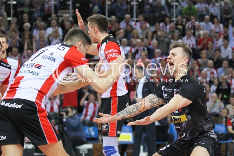  10.02.2016 RZESZOW<br />SIATKOWKA PLUSLIGA 2015/2016 MEN VOLLEYBALL POLAND POLISH PLUS LIGA LEAGUE SEASON 2015/2016<br />MECZ ASSECO RESOVIA RZESZOW - PGE SKRA BELCHATOW <br />N/Z KRZYSZTOF IGNACZAK NIKOLAY PENCHEV ( NIKOLAJ PENCZEW ) RADOSC EMOCJE <br /> 