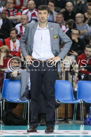  10.02.2016 RZESZOW<br />SIATKOWKA PLUSLIGA 2015/2016 MEN VOLLEYBALL POLAND POLISH PLUS LIGA LEAGUE SEASON 2015/2016<br />MECZ ASSECO RESOVIA RZESZOW - PGE SKRA BELCHATOW <br />N/Z MIGUEL ANGEL FALASCA - I TRENER ( HEAD COACH ) SYLWETKA <br /> 