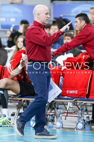  17.02.2016 LODZ POLAND<br />
SIATKOWKA LIGA MISTRZOW MEN CEV VOLLEYBALL CHAMPIONS LEAGUE 2015/2016<br />
MATCH PGE SKRA BELCHATOW - ZIRAAT BANKASI ANKARA<br />
N/Z FERNANDO BENITEZ MUNOZ SYLWETKA TRENER<br />
 
