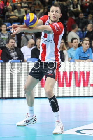  20.02.2016 RZESZOW <br />SIATKOWKA PLUS LIGA 2015/2016 MEN VOLLEYBALL POLAND POLISH PLUSLIGA LEAGUE SEASON 2015/2016 <br />MECZ ASSECO RESOVIA RZESZOW - LUCZNICZKA BYDGOSZCZ <br />N/Z BARTOSZ KUREK SYLWETKA <br /> 