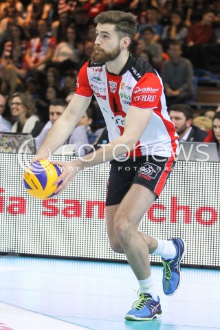  20.02.2016 RZESZOW <br />SIATKOWKA PLUS LIGA 2015/2016 MEN VOLLEYBALL POLAND POLISH PLUSLIGA LEAGUE SEASON 2015/2016 <br />MECZ ASSECO RESOVIA RZESZOW - LUCZNICZKA BYDGOSZCZ <br />N/Z DAWID DRYJA SYLWETKA <br /> 