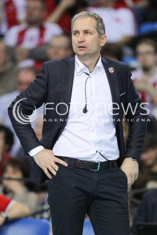  20.02.2016 RZESZOW <br />SIATKOWKA PLUS LIGA 2015/2016 MEN VOLLEYBALL POLAND POLISH PLUSLIGA LEAGUE SEASON 2015/2016 <br />MECZ ASSECO RESOVIA RZESZOW - LUCZNICZKA BYDGOSZCZ <br />N/Z ANDRZEJ KOWAL - I TRENER ( HEAD COACH ) SYLWETKA <br /> 