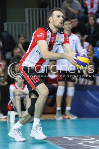  20.02.2016 RZESZOW <br />SIATKOWKA PLUS LIGA 2015/2016 MEN VOLLEYBALL POLAND POLISH PLUSLIGA LEAGUE SEASON 2015/2016 <br />MECZ ASSECO RESOVIA RZESZOW - LUCZNICZKA BYDGOSZCZ <br />N/Z RUSSELL HOLMES SYLWETKA <br /> 