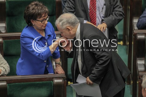  25.02.2016 WARSZAWA SEJM<br />POSIEDZENIE SEJMU RP<br />N/Z JAROSLAW KACZYNSKI WITA ELZBIETA WITEK CALUJE W REKE<br /> 