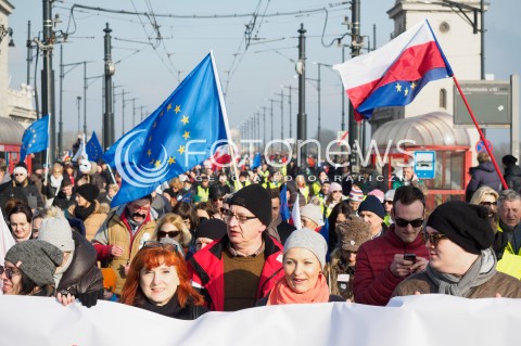 Marsz Komitetu Obrony Demokracji w Warszawie