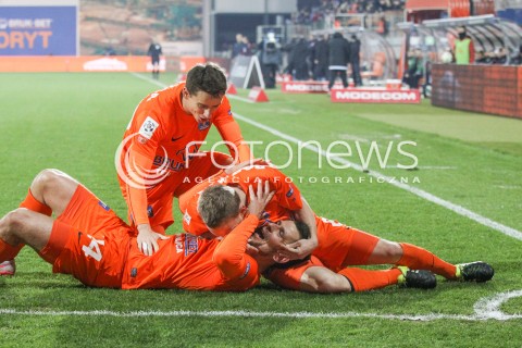  02.03.2016 NIECIECZA <br />PILKA NOZNA T-MOBILE EKSTRAKLASA SEZON 2015/2016 <br />FOOTBALL POLISH EKSTRAKLASA SEASON 2015/16<br />MECZ TERMALICA BRUK-BET NIECIECZA - LEGIA WARSZAWA <br />N/Z WOJCIECH KEDZIORA BARTLOMIEJ BABIARZ DAWID PLIZGA RADOSC EMOCJE BRAMKA GOL NA 1:0 DLA NIECIECZY <br /> 