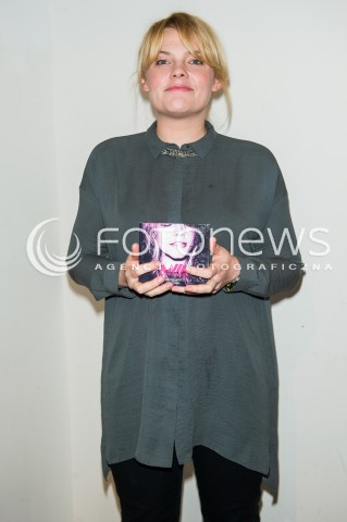  04.03.2016 WARSZAWA<br />PROMOCJA PLYTY ANI DABROWSKIEJ W WARSZAWSKIM EMPIKU<br />N/Z ANIA DABROWSKA<br /> 