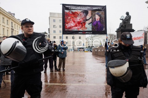  06.03.2016 WARSZAWA<br />XVII WARSZAWSKA MANIFA W WARSZAWIE POD HASLEM ABORCJA W OBRONIE ZYCIA<br /> N/Z KONTRMANIFESTACJA PROLIFE<br /> 
