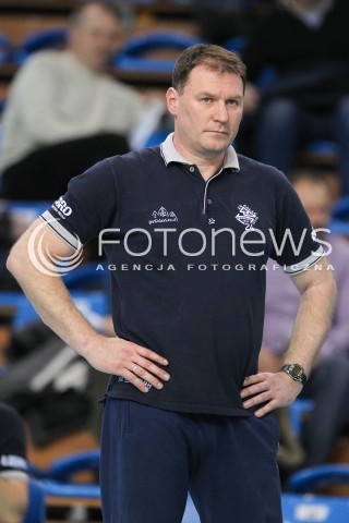  07.03.2016 RZESZOW<br />SIATKOWKA ORLEN LIGA 2015/2016 WOMEN VOLLEYBALL POLAND POLISH ORLENLIGA LEAGUE SEASON 2015/2016<br />MECZ DEVELOPRES SKYRES RZESZOW - KS PALAC BYDGOSZCZ<br />N/Z ADAM GRABOWSKI - I TRENER ( HEAD COACH ) SYLWETKA <br /> 