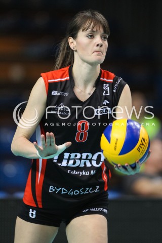  07.03.2016 RZESZOW<br />SIATKOWKA ORLEN LIGA 2015/2016 WOMEN VOLLEYBALL POLAND POLISH ORLENLIGA LEAGUE SEASON 2015/2016<br />MECZ DEVELOPRES SKYRES RZESZOW - KS PALAC BYDGOSZCZ<br />N/Z EWELINA KRZYWICKA SYLWETKA <br /> 