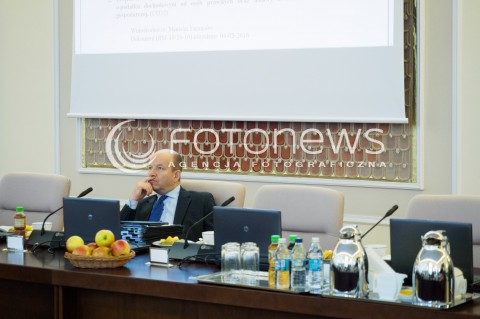  08.03.2016 WARSZAWA<br /> POSIEDZENIE RADY MINISTROW <br />N/Z MINISTER ZDROWIA KONSTANTY RADZIWILL<br /> 