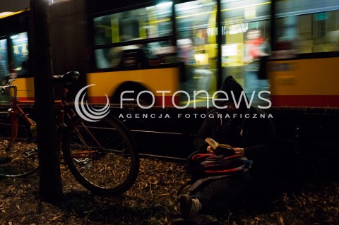  10.03.2016 WARSZAWA<br /> PROTEST POD KANCELARIA PREZESA RADY MINISTROW W SPRAWIE PUBLIKACJI WYROKU TRYBUNALU KONSTYTUCYJNEGO <br />N/Z UCZESTNICY<br /> 