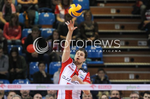  11.03.2016 RZESZOW<br />SIATKOWKA PLUSLIGA 2015/2016 MEN VOLLEYBALL POLAND POLISH PLUS LIGA LEAGUE SEASON 2015/2016<br />MECZ ASSECO RESOVIA RZESZOW - CERRAD CZARNI RADOM<br />N/Z FABIAN DRZYZGA SYLWETKA ZAGRYWKA<br /> 