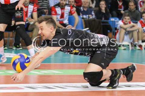  11.03.2016 RZESZOW<br />SIATKOWKA PLUSLIGA 2015/2016 MEN VOLLEYBALL POLAND POLISH PLUS LIGA LEAGUE SEASON 2015/2016<br />MECZ ASSECO RESOVIA RZESZOW - CERRAD CZARNI RADOM<br />N/Z KRZYSZTOF IGNACZAK SYLWETKA OBRONA<br /> 