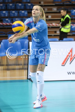  12.03.2016 RZESZOW<br />SIATKOWKA ORLEN LIGA 2015/2016 WOMEN VOLLEYBALL POLAND POLISH ORLENLIGA LEAGUE SEASON 2015/2016<br />MECZ DEVELOPRES SKYRES RZESZOW - CHEMIK POLICE<br />N/Z ANNA WERBLINSKA SYLWETKA <br /> 