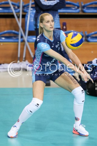  12.03.2016 RZESZOW<br />SIATKOWKA ORLEN LIGA 2015/2016 WOMEN VOLLEYBALL POLAND POLISH ORLENLIGA LEAGUE SEASON 2015/2016<br />MECZ DEVELOPRES SKYRES RZESZOW - CHEMIK POLICE<br />N/Z ANNA WERBLINSKA SYLWETKA <br /> 