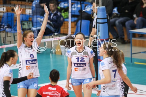  12.03.2016 RZESZOW<br />SIATKOWKA ORLEN LIGA 2015/2016 WOMEN VOLLEYBALL POLAND POLISH ORLENLIGA LEAGUE SEASON 2015/2016<br />MECZ DEVELOPRES SKYRES RZESZOW - CHEMIK POLICE<br />N/Z MAGDALENA HAWRYLA MAGDA JAGODZINSKA EWA SLIWINSKA RADOSC EMOCJE <br /> 