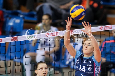  12.03.2016 RZESZOW<br />SIATKOWKA ORLEN LIGA 2015/2016 WOMEN VOLLEYBALL POLAND POLISH ORLENLIGA LEAGUE SEASON 2015/2016<br />MECZ DEVELOPRES SKYRES RZESZOW - CHEMIK POLICE<br />N/Z JOANNA WOLOSZ SYLWETKA <br /> 