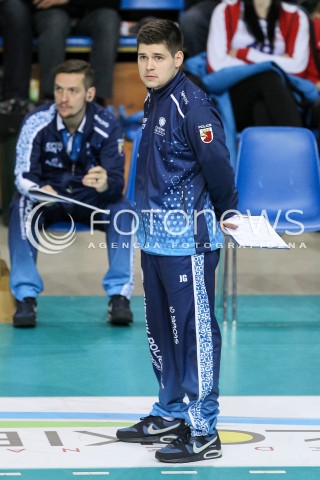  12.03.2016 RZESZOW<br />SIATKOWKA ORLEN LIGA 2015/2016 WOMEN VOLLEYBALL POLAND POLISH ORLENLIGA LEAGUE SEASON 2015/2016<br />MECZ DEVELOPRES SKYRES RZESZOW - CHEMIK POLICE<br />N/Z JAKUB GLUSZAK - I TRENER ( HEAD COACH ) SYLWETKA <br /> 