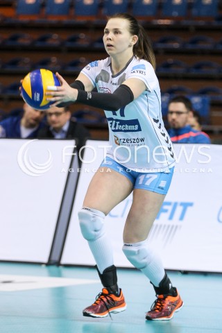  12.03.2016 RZESZOW<br />SIATKOWKA ORLEN LIGA 2015/2016 WOMEN VOLLEYBALL POLAND POLISH ORLENLIGA LEAGUE SEASON 2015/2016<br />MECZ DEVELOPRES SKYRES RZESZOW - CHEMIK POLICE<br />N/Z AGATA SKIBA SYLWETKA <br /> 