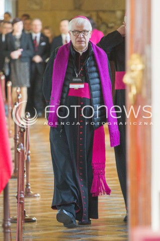  17.03.2016 LANCUT <br />WIZYTA PARY PREZYDENCKIEJ W WOJEWODZTWIE PODKARPACKIM<br />WRECZENIE ODZNACZEN PANSTWOWYCH POLAKOM RATUJACYM ZYDOW NA ZAMKU W LANCUCIE<br />N/Z BISKUP JOZEF MICHALIK - METROPOLITA PRZEMYSKI<br /> 