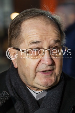  17.03.2016 MARKOWA ( POLAND )<br />WIZYTA PARY PREZYDENCKIEJ W WOJEWODZTWIE PODKARPACKIM<br />OTWARCIE MUZEUM POLAKOW RATUJACYCH ZYDOW PODCZAS II WOJNY SWIATOWEJ IM. RODZINY ULMOW<br />N/Z OJCIEC DYREKTOR RADIO MARYJA TADEUSZ RYDZYK GLOWKA PORTRET SYLWETKA <br /> 