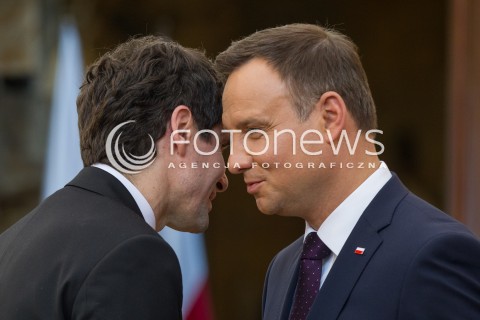  17.03.2016 LANCUT <br />WIZYTA PARY PREZYDENCKIEJ W WOJEWODZTWIE PODKARPACKIM<br />WRECZENIE ODZNACZEN PANSTWOWYCH POLAKOM RATUJACYM ZYDOW NA ZAMKU W LANCUCIE<br />N/Z ANDRZEJ DUDA BOGDAN ROMANIUK<br /> 