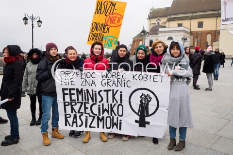  19.03.2016 WARSZAWA<br />
 MARSZ RAZEM PRZECIWKO RASIZMOWI W WARSZAWIE W RAMACH OGOLNOPOLSKIEJ AKCJI MANIFESTACYJNEJ PRZECIWKO RASIZMOWI<br />
 N/Z UCZESTNICY<br />
 