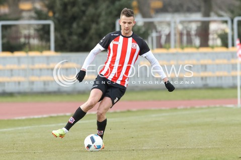  19.03.2016 RZESZOW <br />PILKA NOZNA III LIGA LUBELSKO - PODKARPACKA  SEZON 2015/2016 <br />MECZ CWKS RESOVIA - IZOLATOR BOGUCHWALA <br />N/Z TOMASZ CIECKO SYLWETKA<br /> 