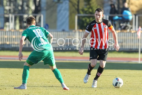  19.03.2016 RZESZOW <br />PILKA NOZNA III LIGA LUBELSKO - PODKARPACKA  SEZON 2015/2016 <br />MECZ CWKS RESOVIA - IZOLATOR BOGUCHWALA <br />N/Z PIOTR SZKOLNIK SYLWETKA<br /> 