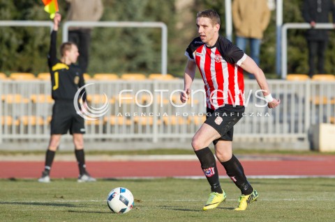  19.03.2016 RZESZOW <br />PILKA NOZNA III LIGA LUBELSKO - PODKARPACKA  SEZON 2015/2016 <br />MECZ CWKS RESOVIA - IZOLATOR BOGUCHWALA <br />N/Z BARTLOMIEJ BUCZEK SYLWETKA<br /> 