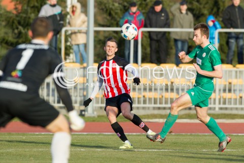  19.03.2016 RZESZOW <br />PILKA NOZNA III LIGA LUBELSKO - PODKARPACKA  SEZON 2015/2016 <br />MECZ CWKS RESOVIA - IZOLATOR BOGUCHWALA <br />N/Z TOMASZ CIECKO <br /> 